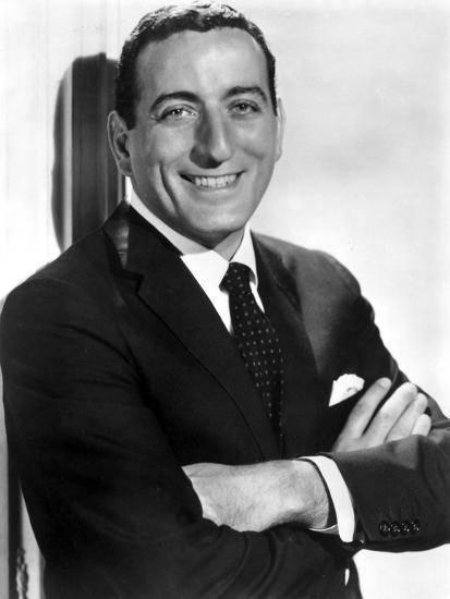 Tony Bennett Posed In Black Suit With Microphone – Poster - Canvas ...